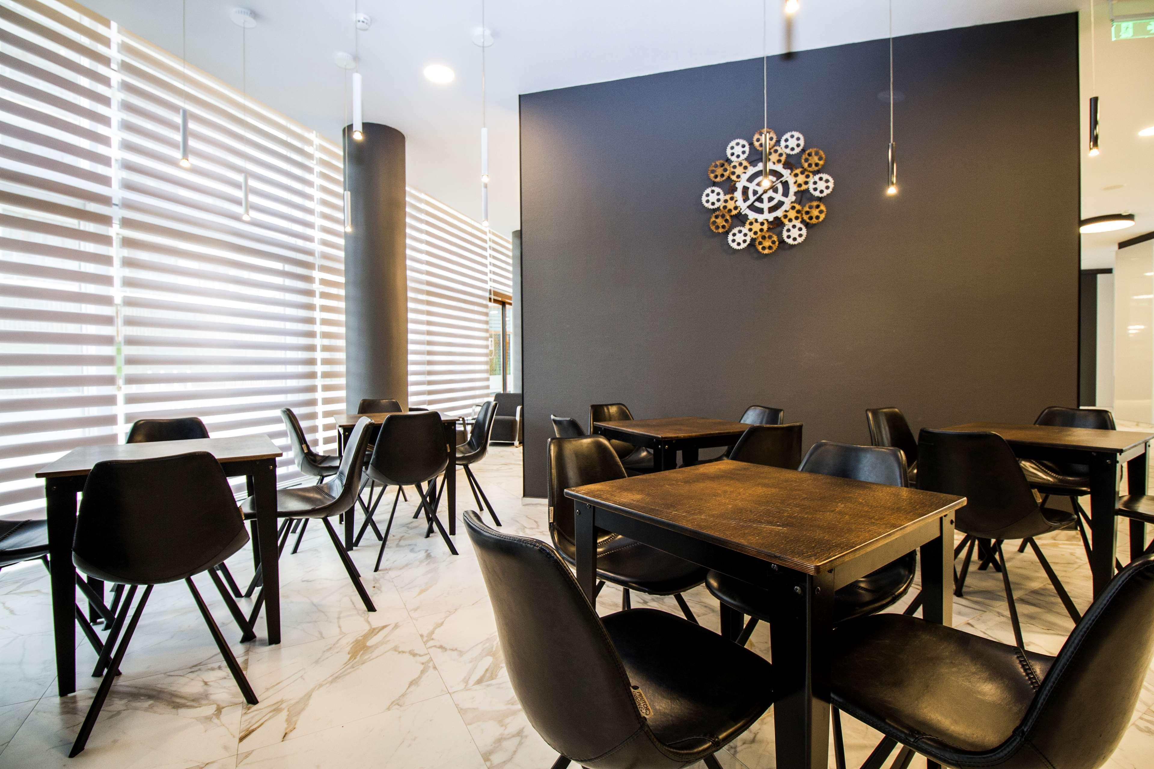 Western Premium Hotel 4*